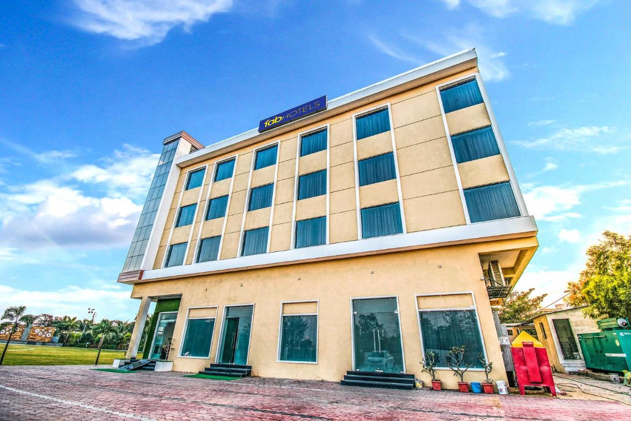 Fabhotel Amrit Greens Indore Airport Exteriér fotografie